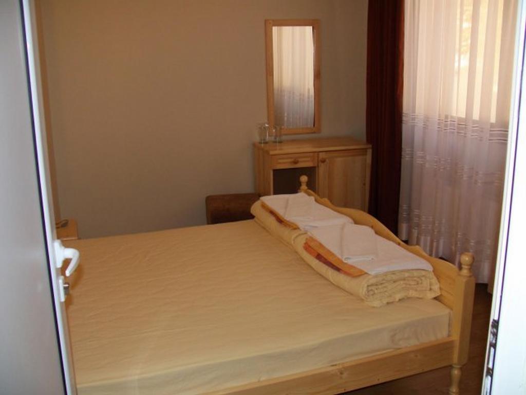 Family Hotel Ilinden Sipkovo Szoba fotó