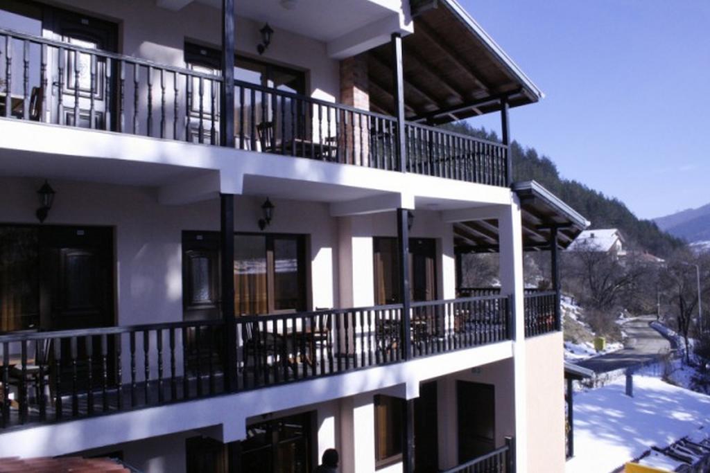 Family Hotel Ilinden Sipkovo Szoba fotó